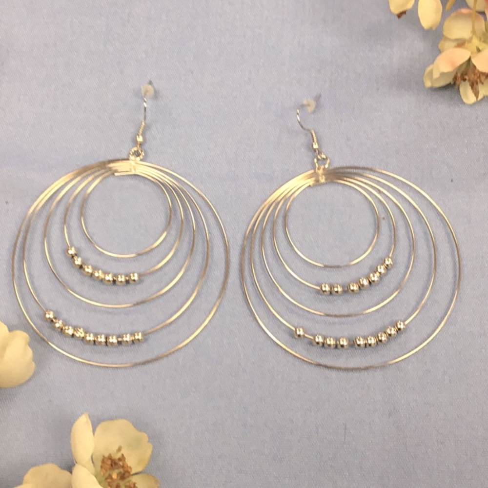 Circle Dangle Earrings Silver tone.